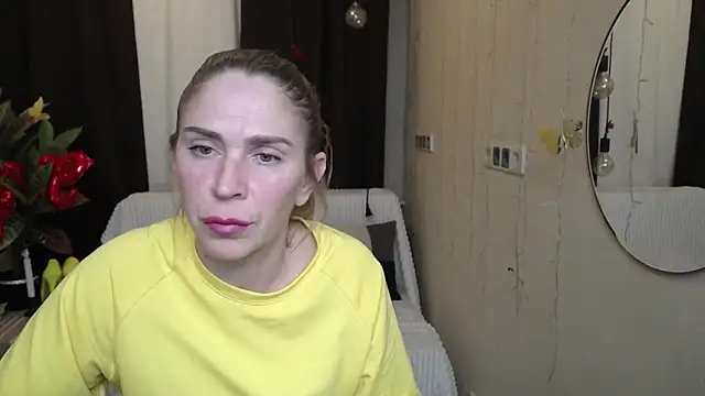 TessaDaybreak online show from 02/13/25, 05:22