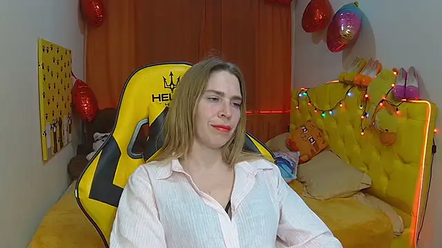 TessaDaybreak online show from 03/07/25, 01:40