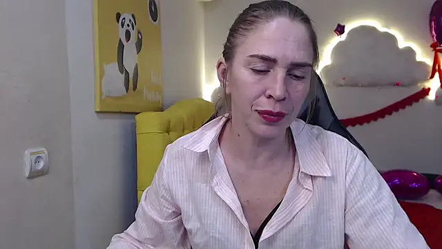 TessaDaybreak online show from 03/15/25, 01:51