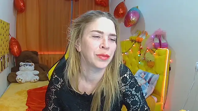 TessaDaybreak online show from 03/22/25, 01:30