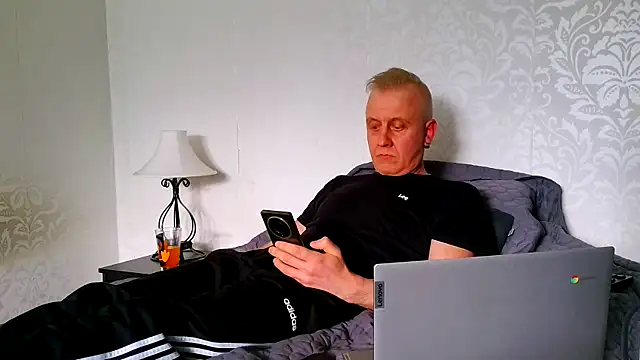 Teemu online show from 06/18/26, 03:05