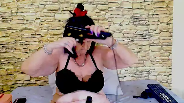 LuciousGrace online show from 01/15/26, 05:38