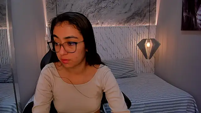 lucelly 15 online show from 03/11/25, 11:44