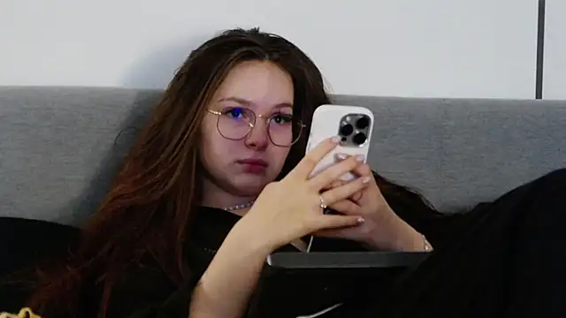 -Amora online show from 02/15/26, 02:03