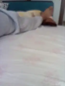 Snapshot of BellBort chatting on 09/22/25, 12:40 BellBort online show from 09/22/25, 12:40