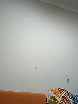 Snapshot of BellBort chatting on 12/19/25, 04:36 BellBort online show from 12/19/25, 04:36