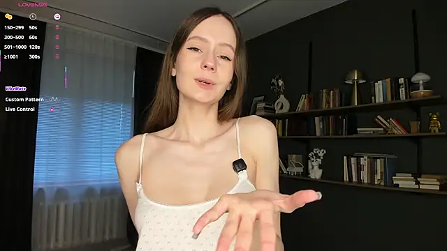 Snapshot of MarionSilver chatting on 02/17/26, 07:16 MarionSilver online show from 02/17/26, 07:16