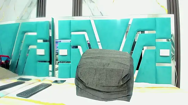 ebony valentina online show from 09/19/25, 01:51