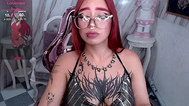 Snapshot of Anni_acker_b chatting on 03/12/25, 08:10 Anni acker b online show from 03/12/25, 08:10