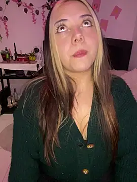 Snapshot of _ivyginger chatting on 02/19/26, 09:22 ivyginger online show from 02/19/26, 09:22