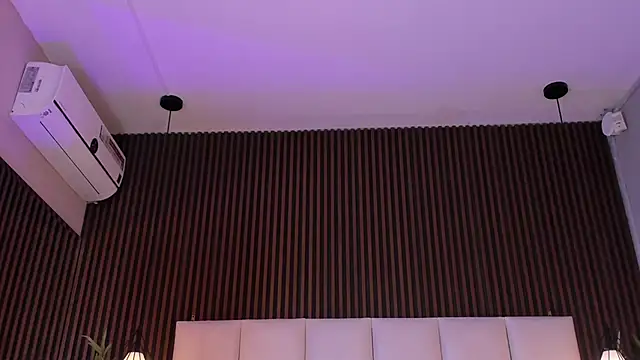 MelanieHillss online show from 04/10/26, 04:06