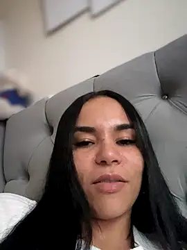 Snapshot of Naatalia chatting on 09/27/25, 10:26 Naatalia online show from 09/27/25, 10:26