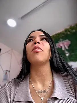 Naatalia online show from 02/10/26, 07:29