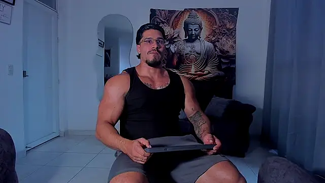 Valentino Dosantos  online show from 09/26/25, 10:03