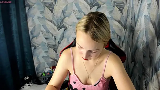 stella leex online show from 11/06/25, 05:58