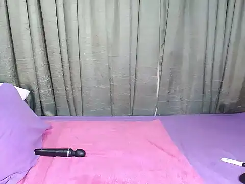 Snapshot of FunHotAssx97 chatting on 02/25/25, 12:34 FunHotAssx97 online show from 02/25/25, 12:34