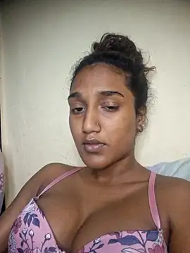 Snapshot of indianpink_lips chatting on 11/11/25, 05:46 indianpink lips online show from 11/11/25, 05:46