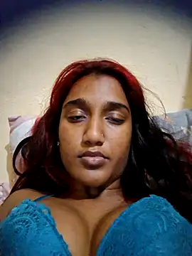 Snapshot of indianpink_lips chatting on 12/14/25, 12:27 indianpink lips online show from 12/14/25, 12:27