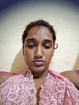 Snapshot of indianpink_lips chatting on 12/18/25, 12:06 indianpink lips online show from 12/18/25, 12:06