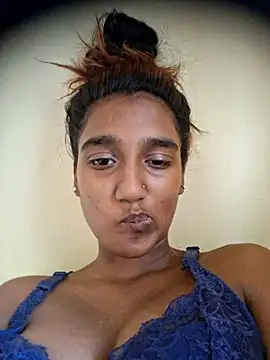 indianpink lips online show from 02/07/26, 01:37