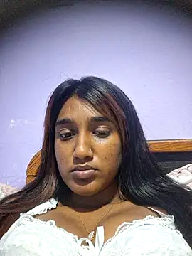 indianpink lips online show from 04/12/26, 10:15