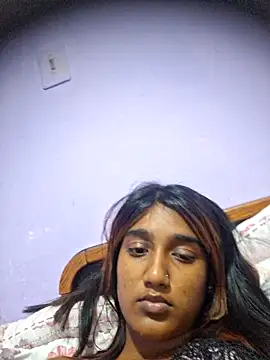 indianpink lips online show from 04/19/26, 06:43