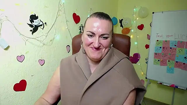 DianaMGG online show from 02/27/25, 03:15