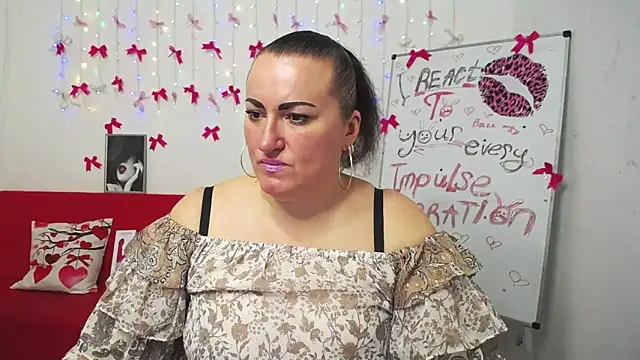 DianaMGG online show from 03/26/26, 06:30