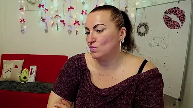 DianaMGG online show from 04/02/26, 06:33