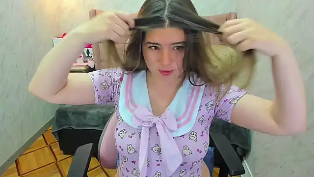 Lianngrace online show from 10/10/25, 11:09