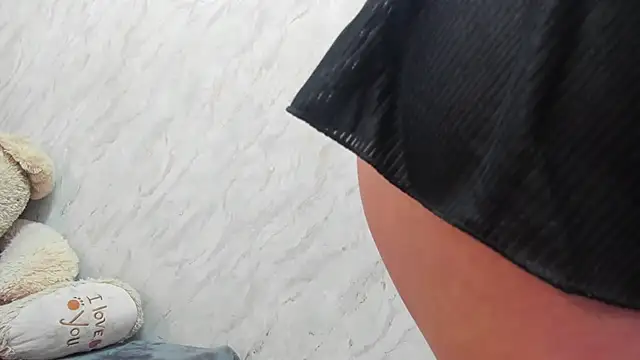 Lianngrace online show from 12/04/25, 02:37