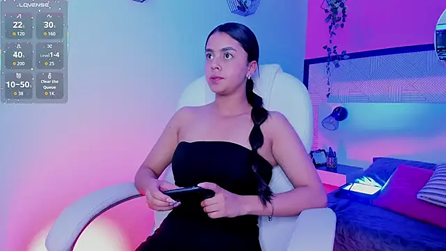 Bella walker  online show from 02/05/26, 09:08