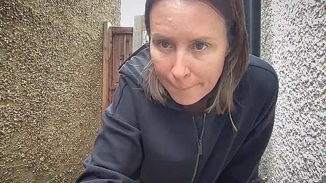 eatmypie69 online show from 10/08/25, 11:08