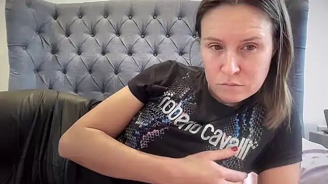 eatmypie69 online show from 12/18/25, 10:32