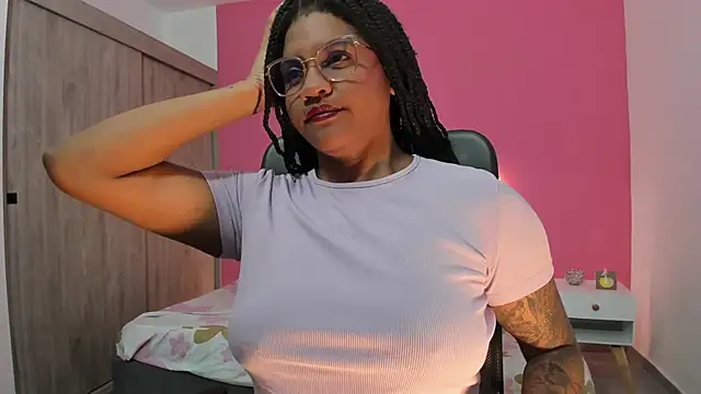 ZahraRose online show from 11/15/25, 07:10