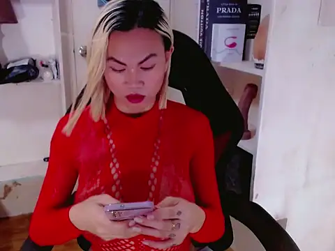 BustyBigBoobsHugeCockTS online show from 02/19/25, 06:22