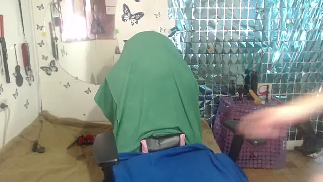 Snapshot of Meghan_sex777 chatting on 03/20/25, 05:36 Meghan sex777 online show from 03/20/25, 05:36