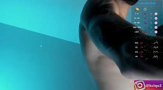 Snapshot of K_cique chatting on 03/04/25, 01:55 K cique online show from 03/04/25, 01:55