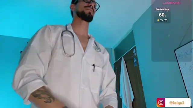 Snapshot of K_cique chatting on 11/05/25, 01:27 K cique online show from 11/05/25, 01:27