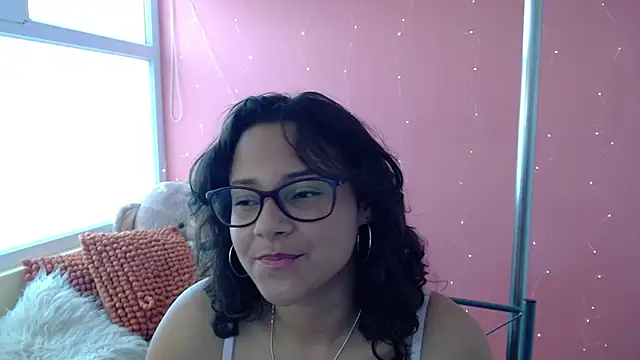 Snapshot of morahaze chatting on 01/10/25, 09:42 morahaze online show from 01/10/25, 09:42