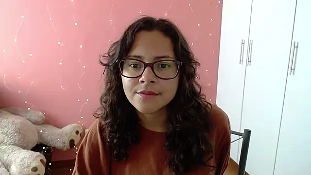 Snapshot of morahaze chatting on 01/25/25, 06:57 morahaze online show from 01/25/25, 06:57