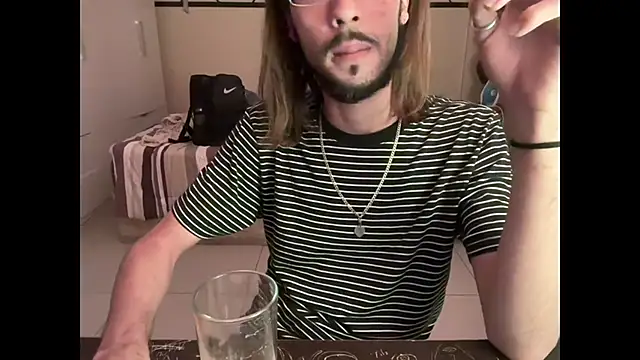 H3llB0Y6 online show from 01/15/26, 05:56