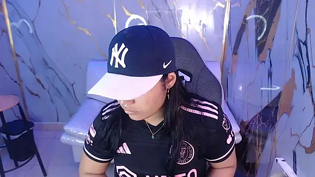 Snapshot of melany_rouse18 chatting on 09/09/25, 12:15 melany rouse18 online show from 09/09/25, 12:15