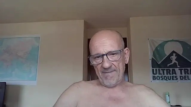 Snapshot of llopaco chatting on 09/20/25, 10:49 llopaco online show from 09/20/25, 10:49