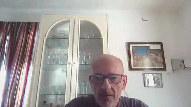 Snapshot of llopaco chatting on 09/30/25, 09:25 llopaco online show from 09/30/25, 09:25