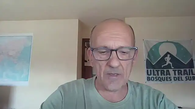 Snapshot of llopaco chatting on 10/12/25, 10:14 llopaco online show from 10/12/25, 10:14