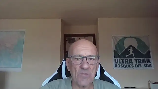 Snapshot of llopaco chatting on 11/01/25, 10:39 llopaco online show from 11/01/25, 10:39