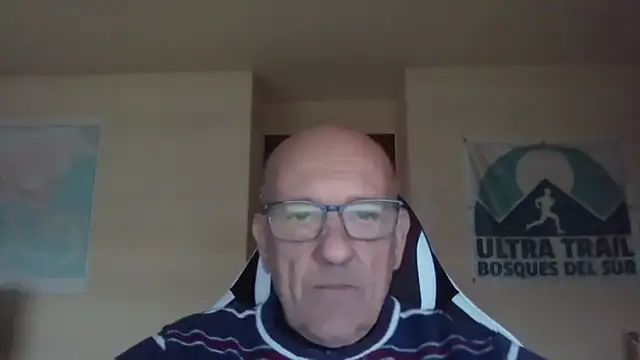 Snapshot of llopaco chatting on 11/30/25, 01:26 llopaco online show from 11/30/25, 01:26