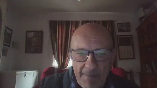 Snapshot of llopaco chatting on 12/02/25, 01:05 llopaco online show from 12/02/25, 01:05