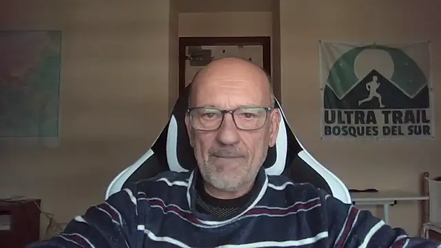 Snapshot of llopaco chatting on 12/05/25, 12:14 llopaco online show from 12/05/25, 12:14